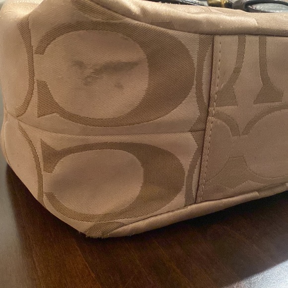 Coach hobo purse - Picture 3 of 16